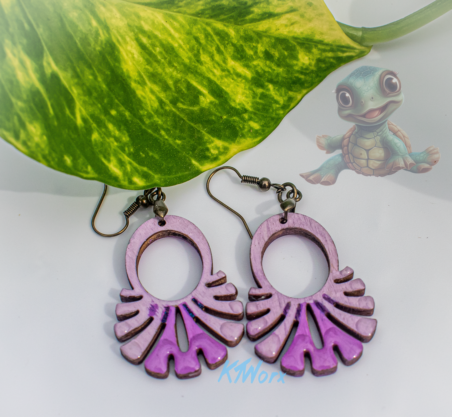 Face-down Fan Earrings